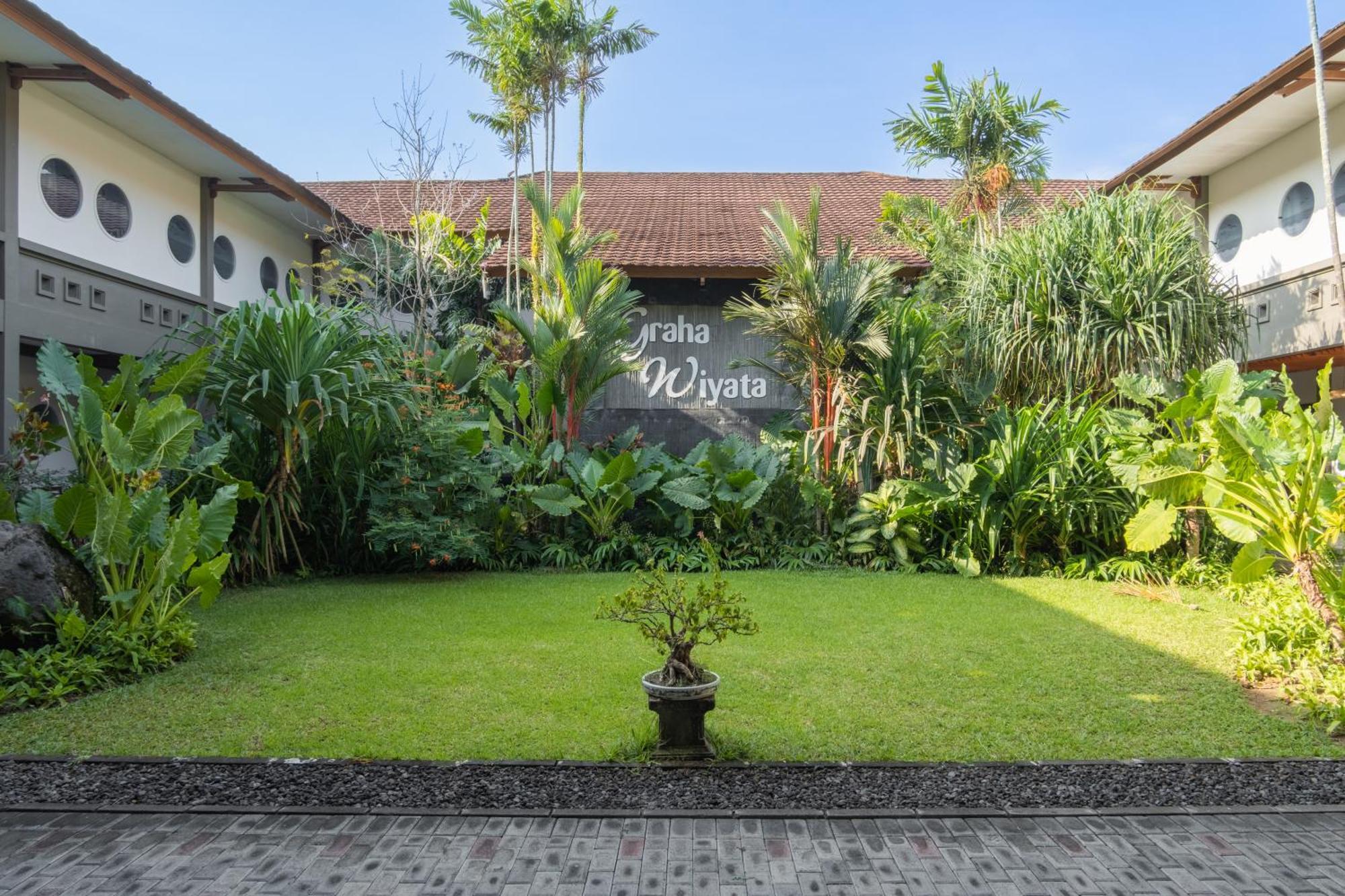 Graha Wiyata Hotel Tanah Lot  Bagian luar foto