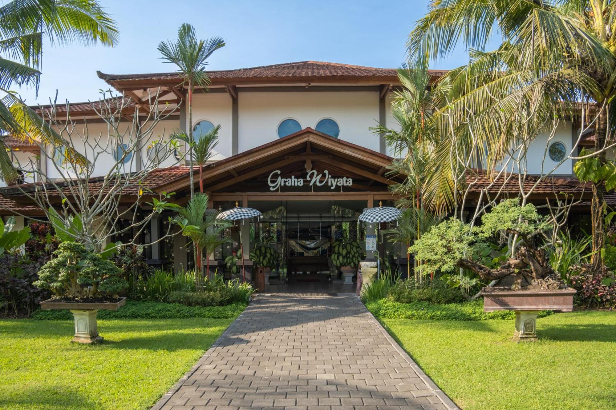 Graha Wiyata Hotel Tanah Lot  Bagian luar foto